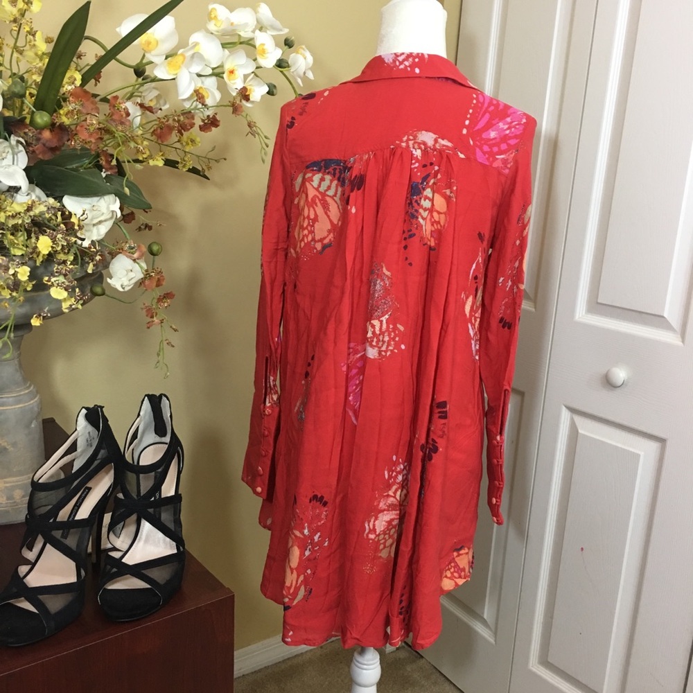 NWT FREE PEOPLE FIELD OF BUTTERFLIES FLORAL LONG SLEEVE TOP BOHO CHIC FEMININE - Picture 5 of 6